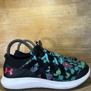 Under Armour UA Infinity 3 Womens Sz 6.5 (5Y) Running Shoes Black Blue Pink